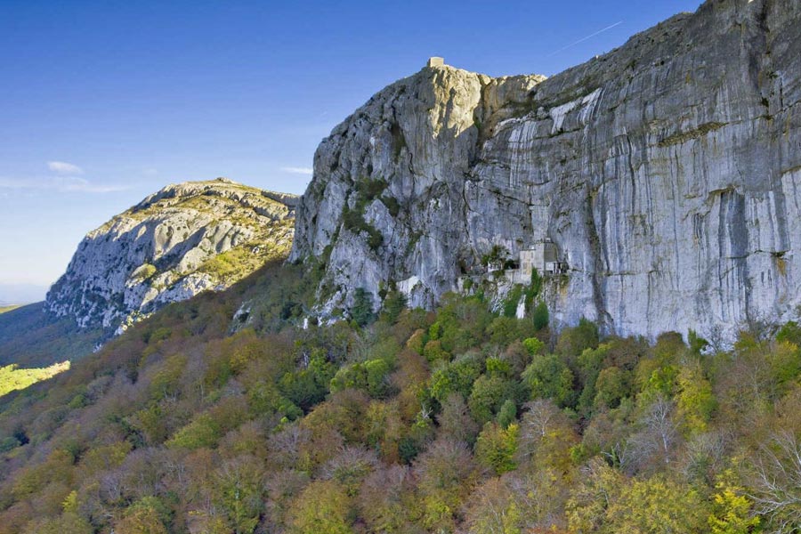 Le Massif de la Sainte Baume dans la région de Marseille